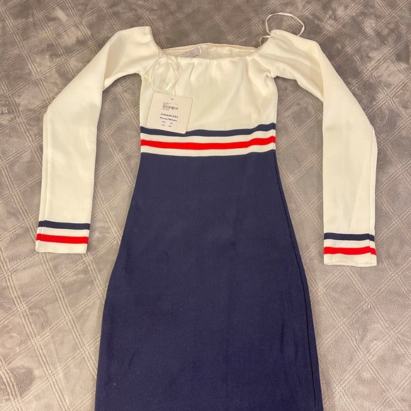 Bodycon Off Shoulder Mini Dress size medium - Picture 2 of 3